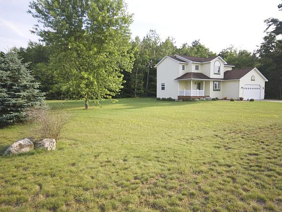 3rd image of 20069 Orchard Ln