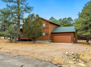 2972 Rim Cir, Overgaard, AZ 85933