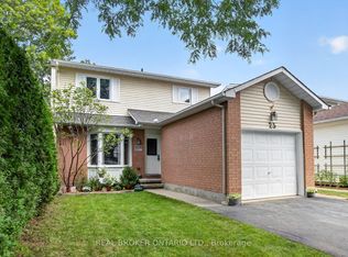 25 Moresby Dr, Ottawa, ON K2M 2E5