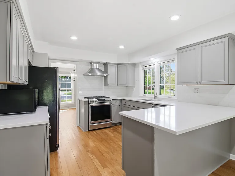 4576 Wagon Wheel Dr — Photo 18
