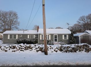 28 Great Neck Rd, East Wareham, MA 02538