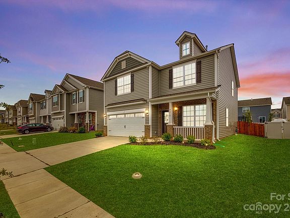 4th image of 9415 Maltese Dr