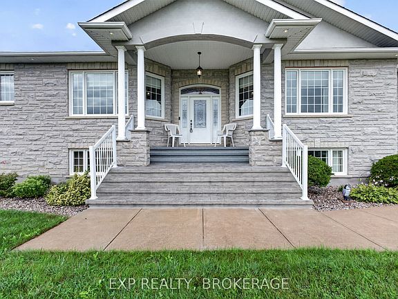 4th image of 3081 Latimer Rd