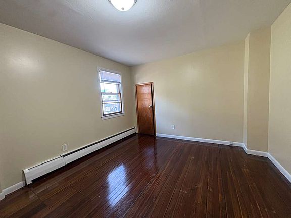 5th image of 93 Wharton Pl