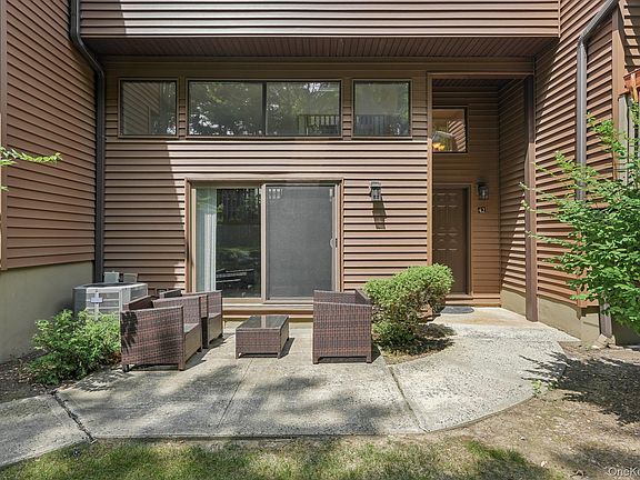 2nd image of 42 Tulip Court