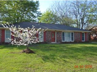 1866 Llanfair Rd, Montgomery, AL 36106