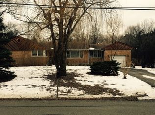 6230 S Elm St, Burr Ridge, IL 60527