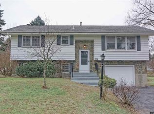 8 Belaire Dr, Latham, NY 12110