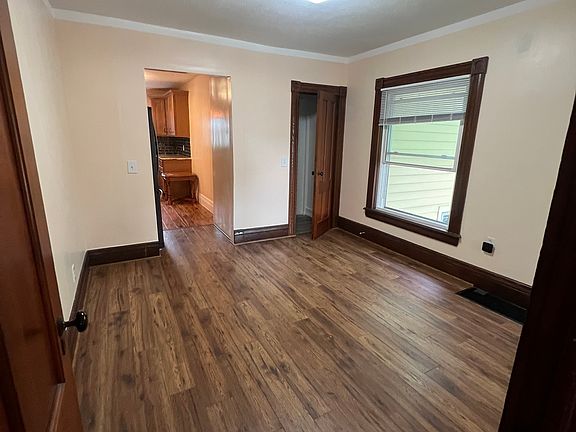 4th image of 199 Field St #1