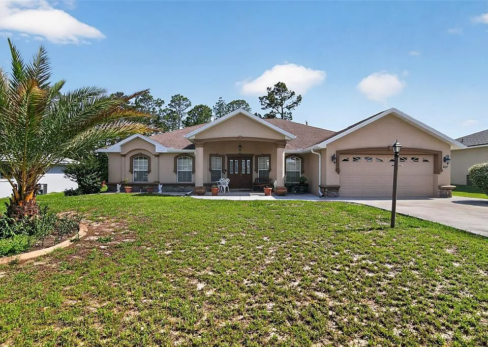 208 Marion Oaks Trl