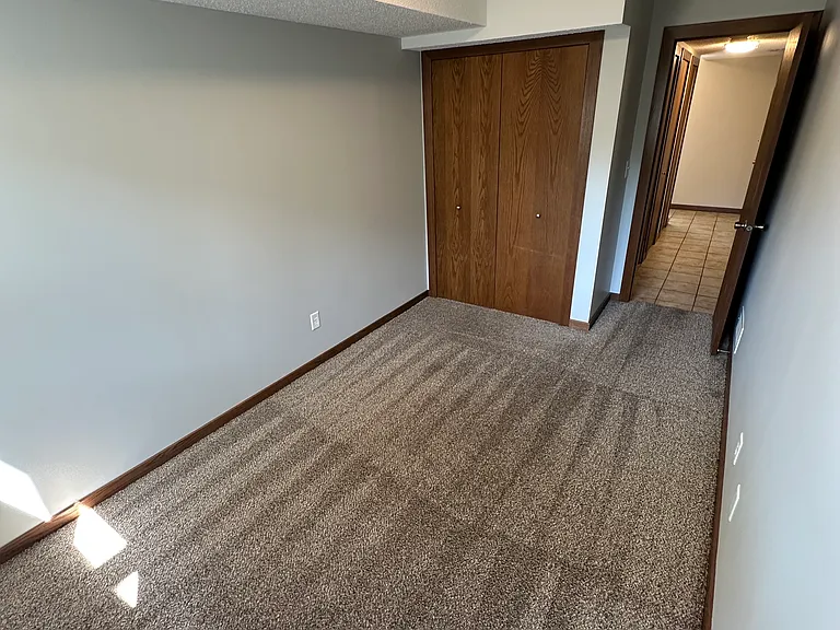 404 Whispering Ln — Photo 9