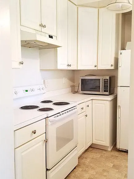 5208 Duke Ct — Photo 8