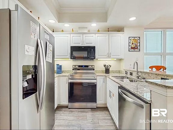 4th image of 921 W Beach Blvd Unit 501