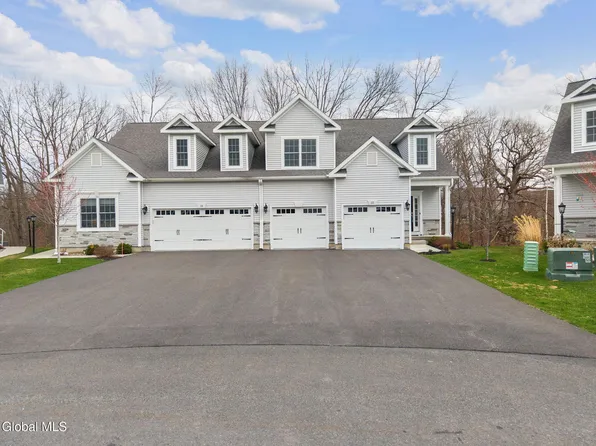 33 Joshua Place, Glenmont, NY 12077