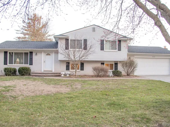 6366 Walker Dr, Troy, MI 48085