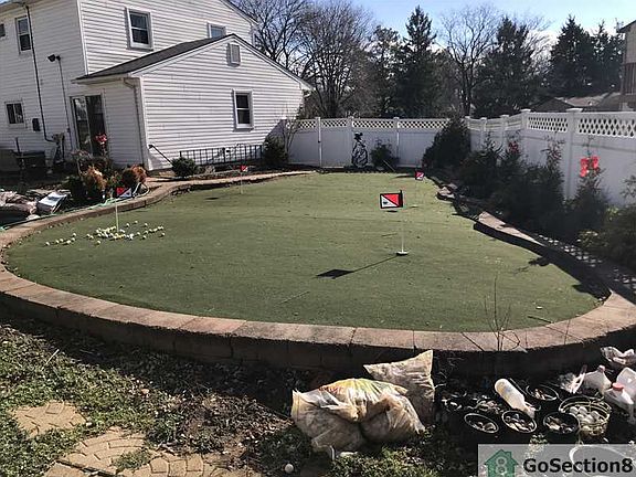 3rd image of 5 Glyndon Ct