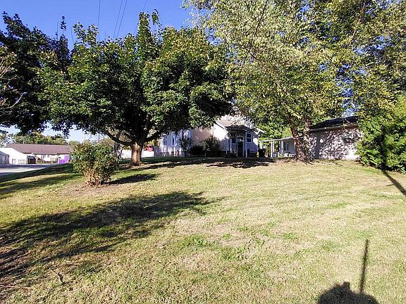 23rd image of 102 E High St