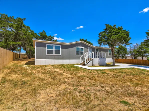 146 Monte Vista Dr, Elgin, TX 78621