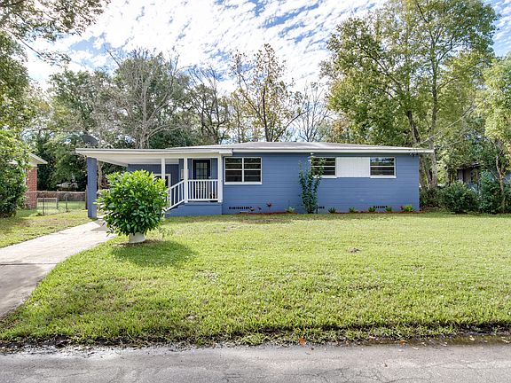 2nd image of 6512 Solandra Dr