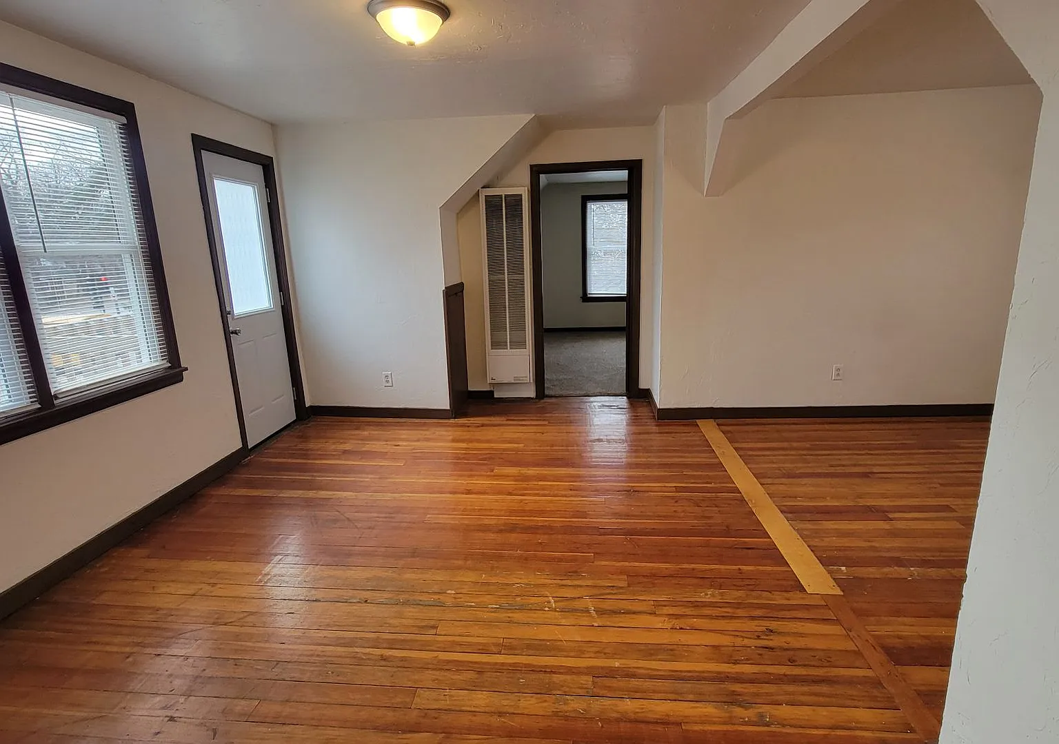 1168 1/2 Shawano Ave — Photo 4