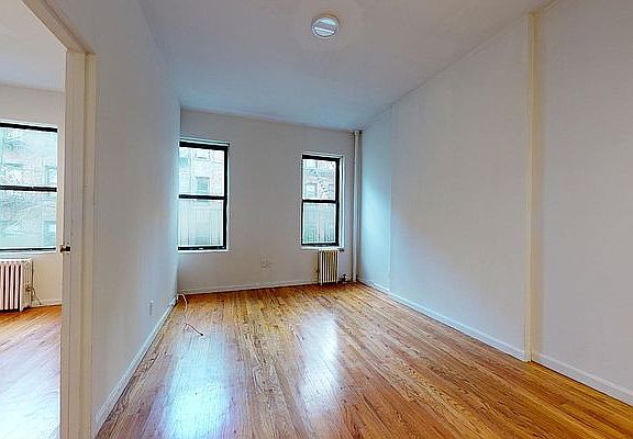 2nd image of 349 E 82nd St APT 3R