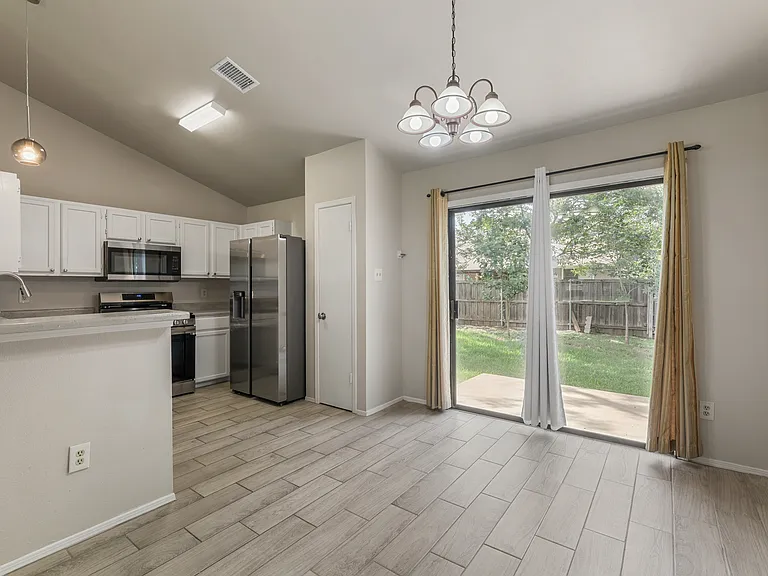 1808 Prairie Star Ln — Photo 3