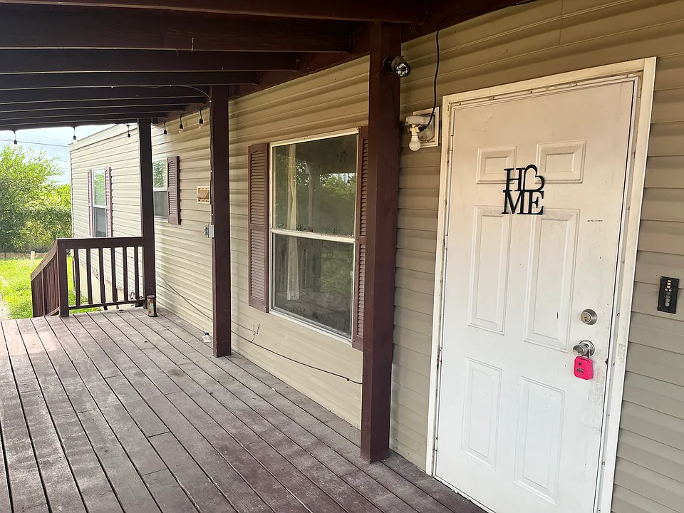 131 Jade Dr