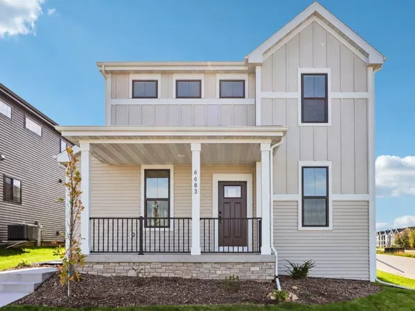 6683 Linnet Ln, Middleton, WI 53562