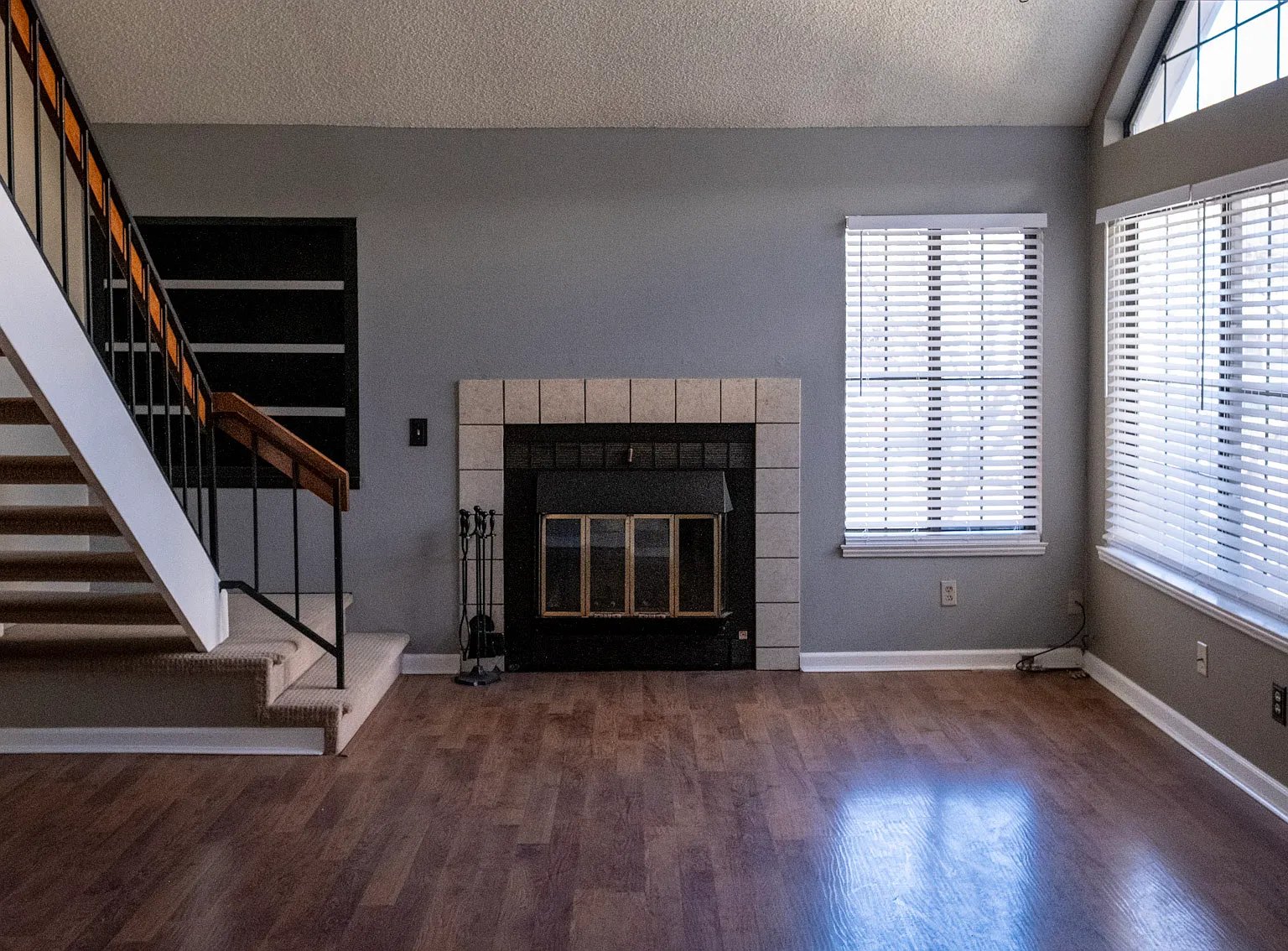 2 bed, 1028 sqft, $2,300 — Photo 3