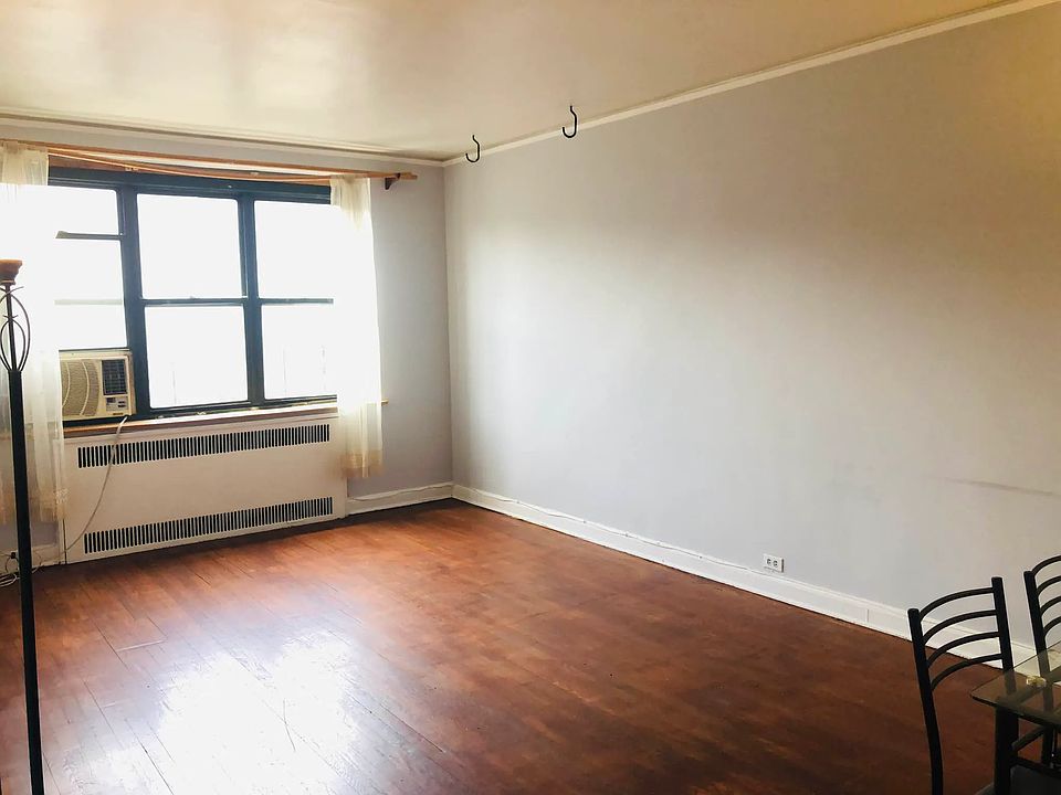1st image of 3440 79th St APT 6