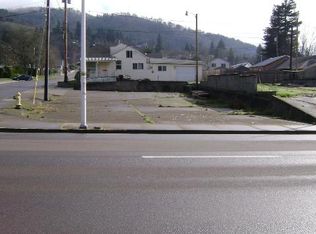 1615 SE Stephens St, Roseburg, OR 97470