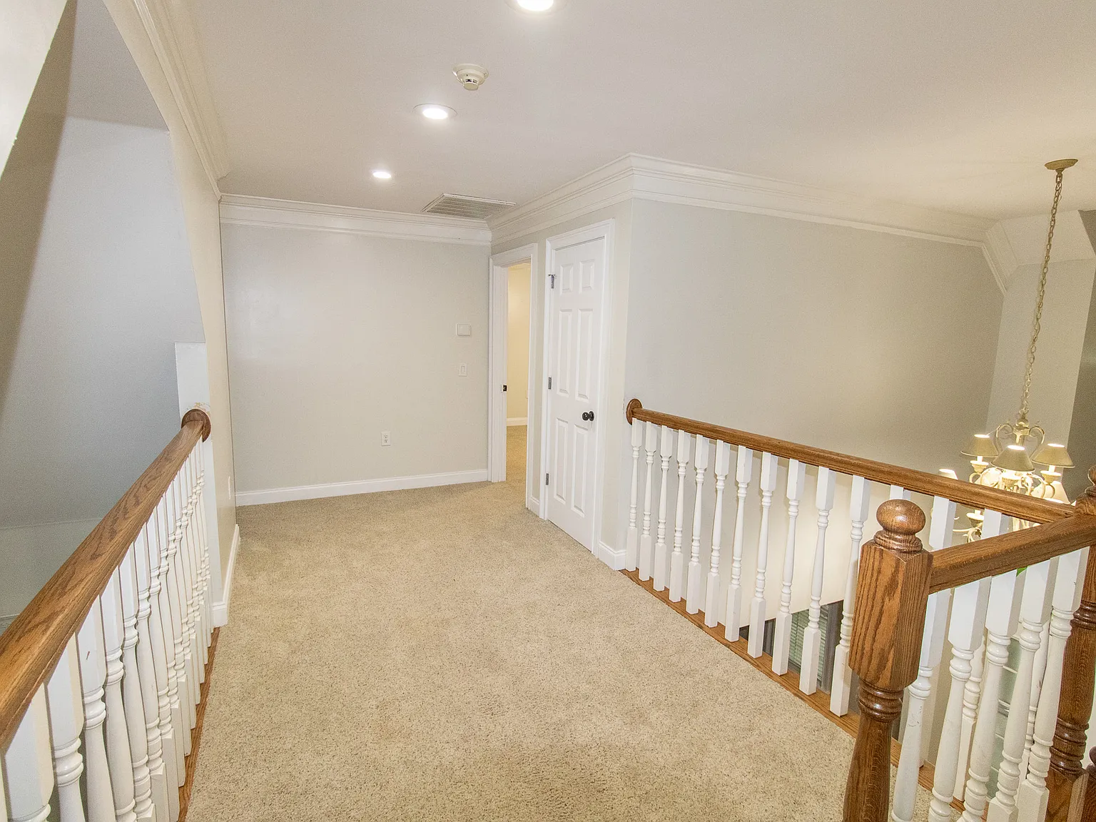 906 Monarch Circle - 1 — Photo 4