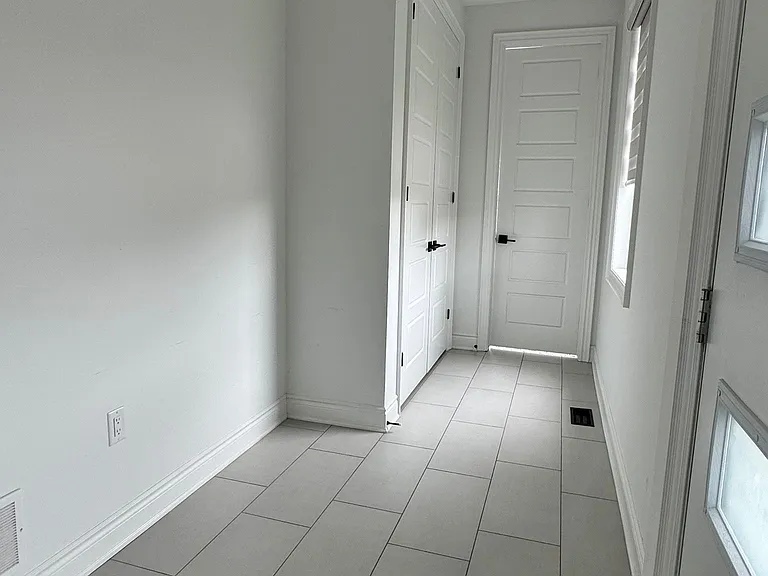 1509 Honey Locust Pl — Photo 18