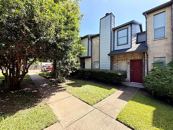 2nd image of 12400 Brookglade Cir Unit 43