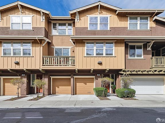 2nd image of 105 W Crystal Cove Ter