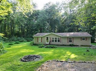 3974 Pettett Dr, Blanchester, OH 45107