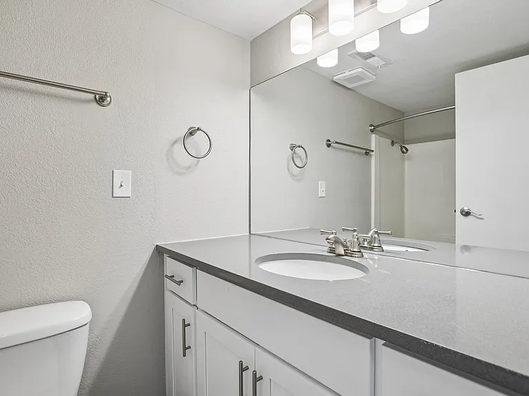 Brighton Place Apartments — Photo 93