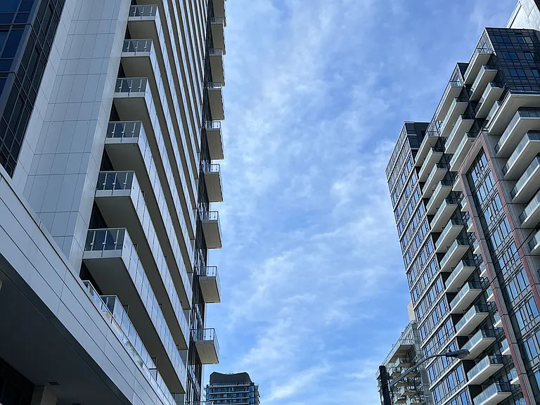 75 Canterbury Pl #Penthouse 605 — Photo 35