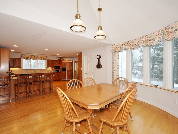 5th image of 2 Dove Ln