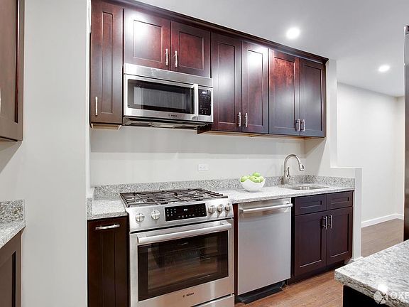 4th image of 415 E 52nd St APT 5DB