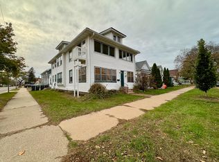 2003 Wood St, La Crosse, WI 54603