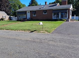 21 Falmouth Dr, North Grafton, MA 01536