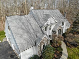 7700 Brayton Trl, Chagrin Falls, OH 44023