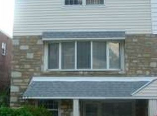567 Livezey St, Philadelphia, PA 19128