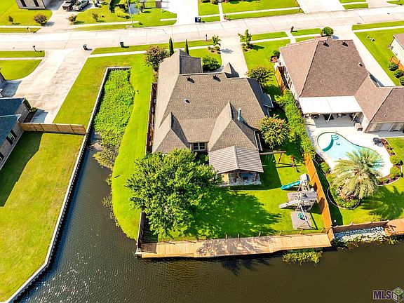 3rd image of 5063 Bridgeport Way