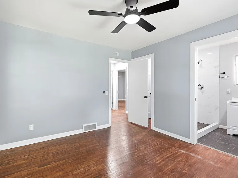 2602 NW 86th St — Photo 22