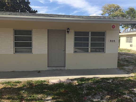 2nd image of 605 SW 20th Ter #B