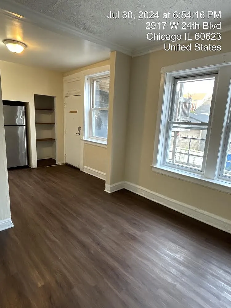 Building Photo - 2917-21 W 24th Blvd #1B