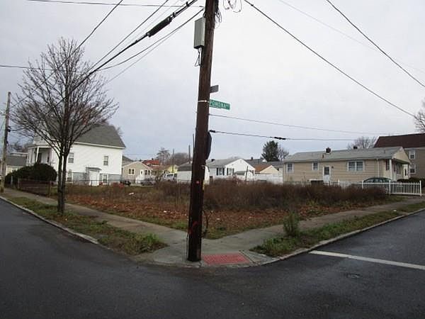 1st image of 163 Pomona Ave