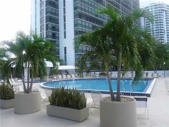 5th image of 3731 N Country Club Dr APT 2022